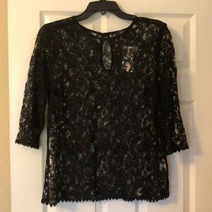 Karen Kane Lace Blouse size large NWT.
